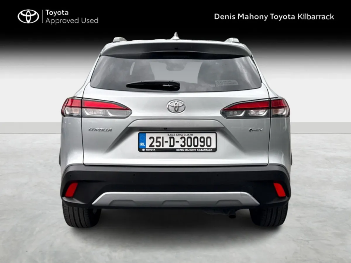 Toyota Corolla Cross SPORT 3 YEARS FREE SERVICING - Image 4