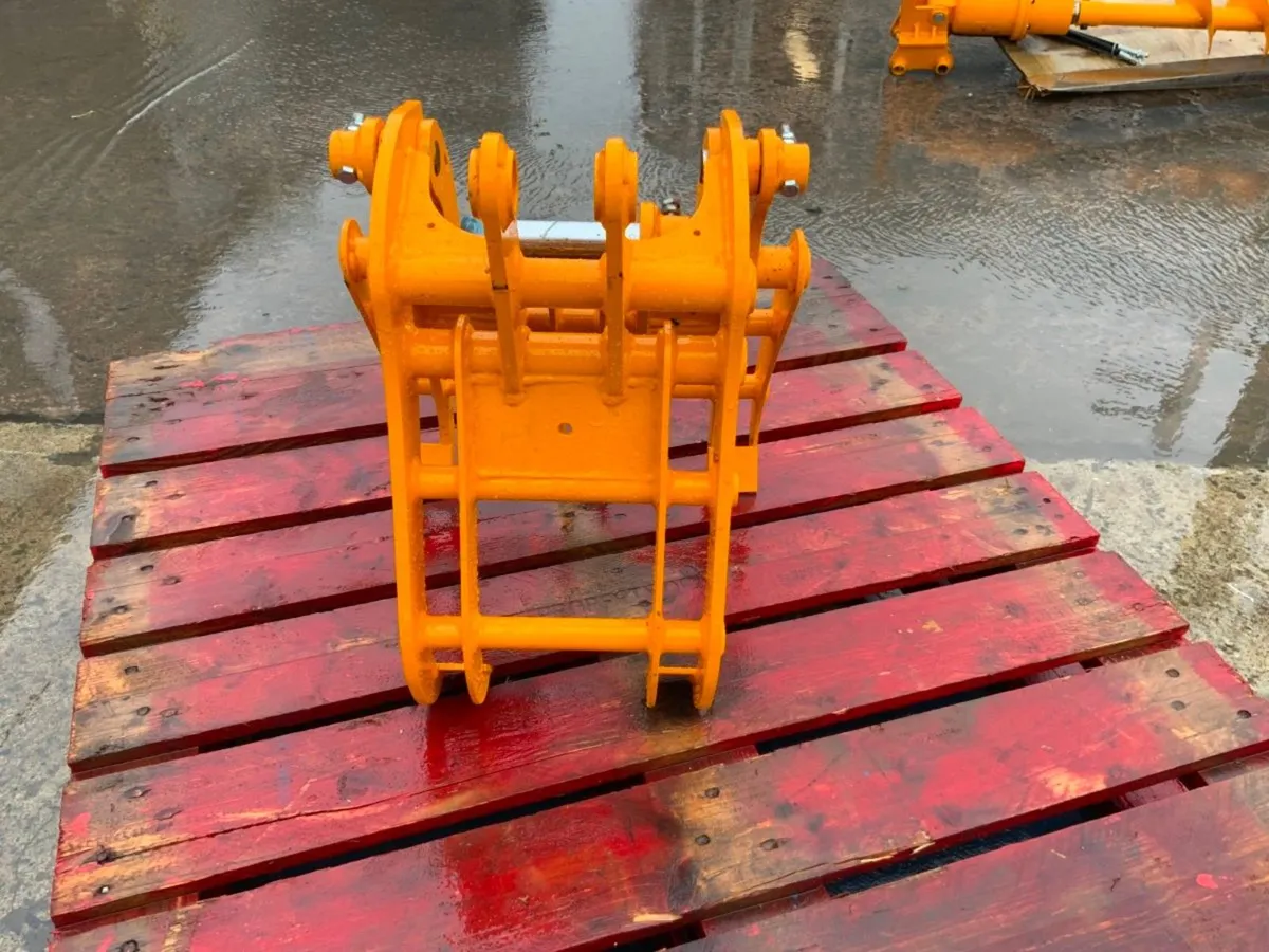 5 TYNE  MINI DIGGER MANUAL GRAPPLE.........530 - Image 3
