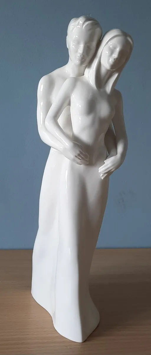 "In Love" - Moments by Coalport (Bone China) - Image 3