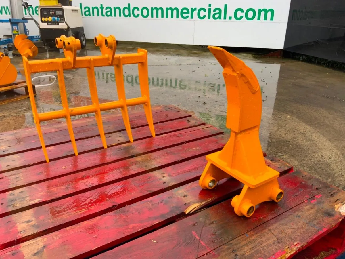 MINI DIGGER  RAKE / RIPPER TOOTH.....30mm PINS. - Image 4