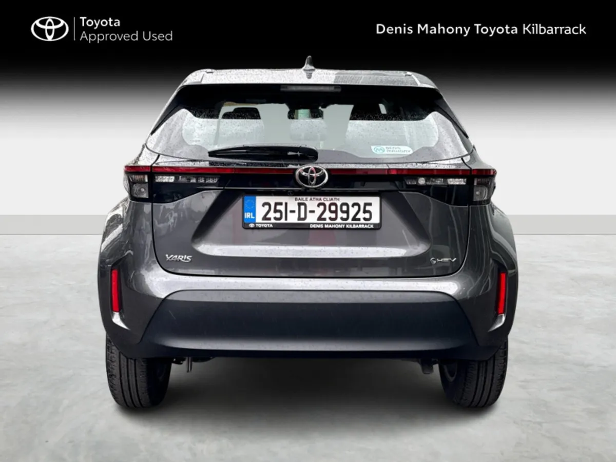 Toyota Yaris Cross LUNA 3 YEARS FREE SERVICING - Image 4