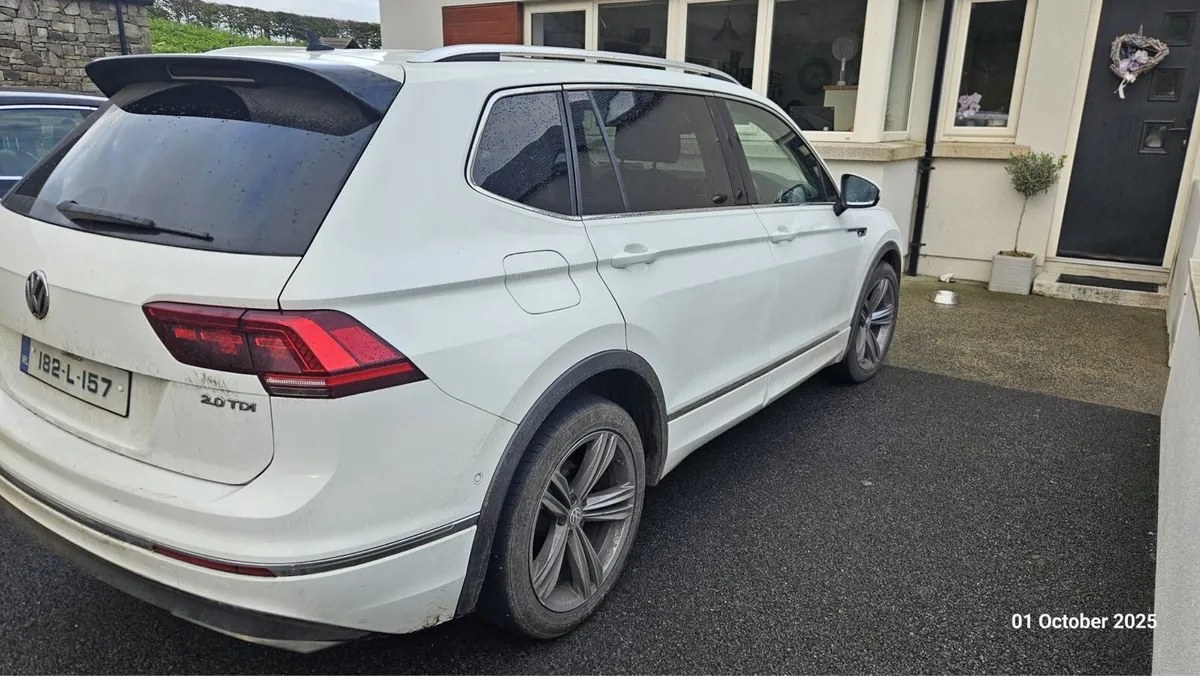 Volkswagen Tiguan Allspace R Line Automatic - Image 2