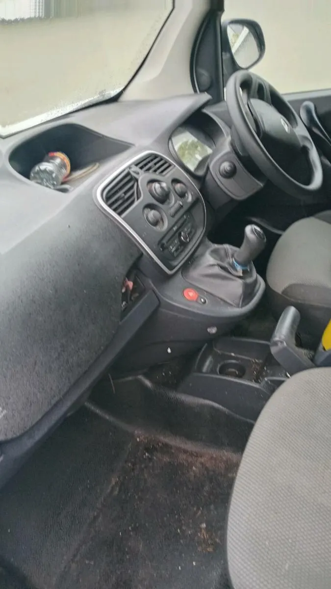 RENAULT KANGOO LONG WHEEL BASE  CVRT 04/26 - Image 2