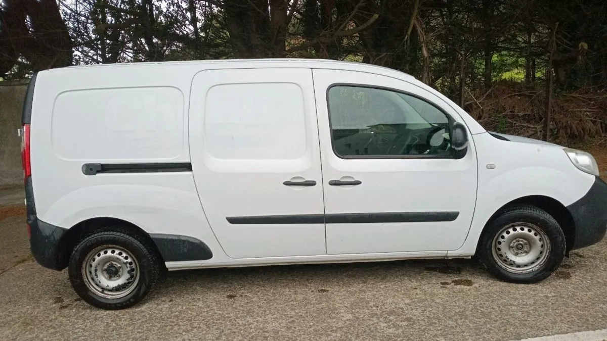 RENAULT KANGOO LONG WHEEL BASE  CVRT 04/26 - Image 1