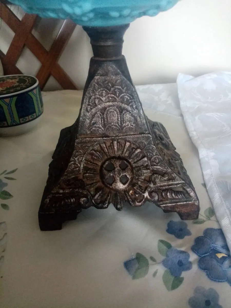 Victorian Oil Lamp - Image 3