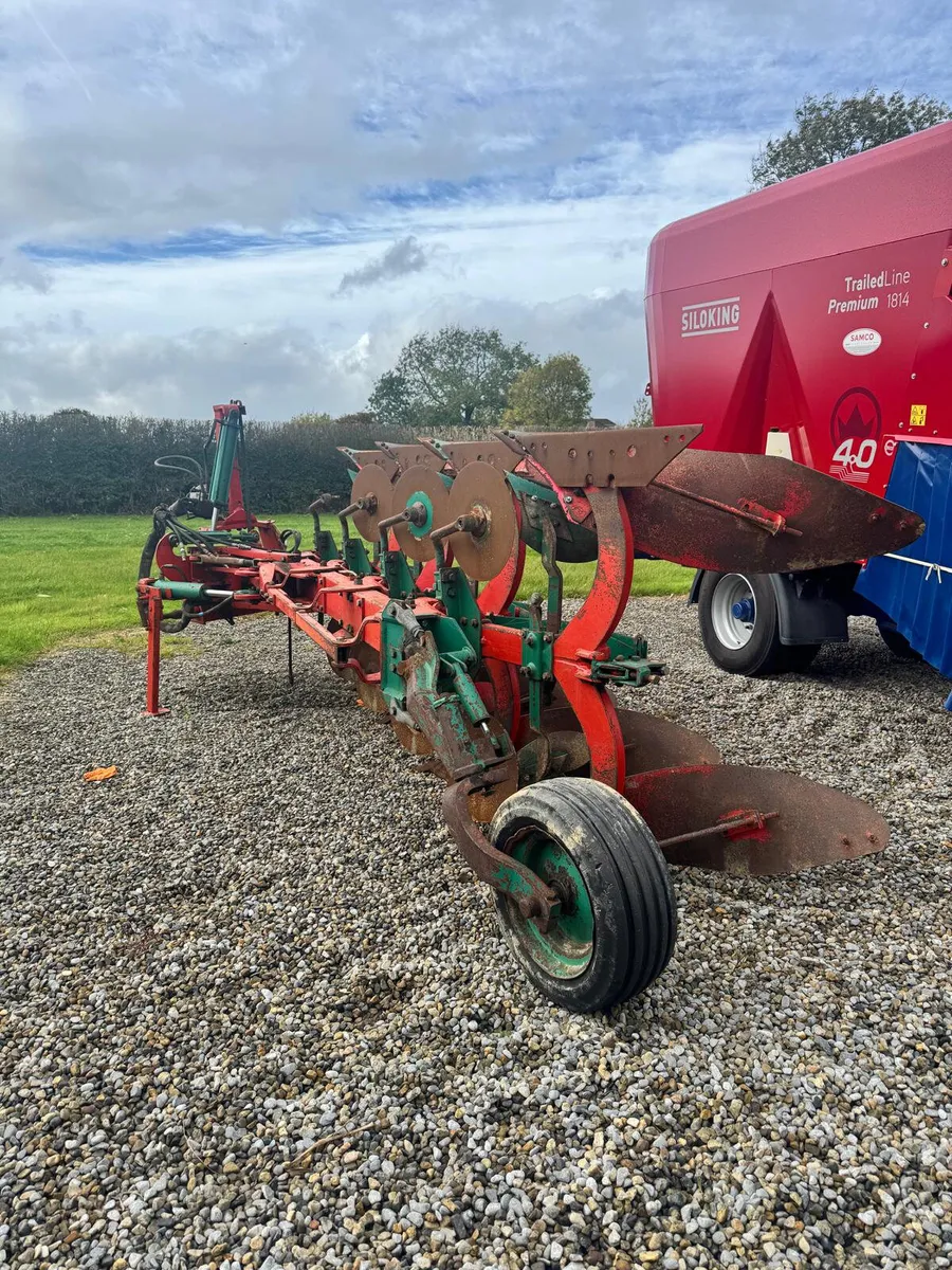 Kverneland ED85/240 Plough - Image 4