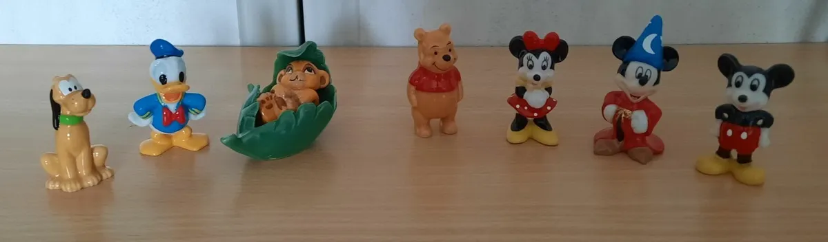 Set of 7 Disney Figures (Bone China) - Image 1