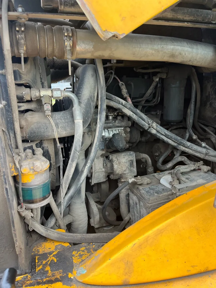 Telehandler JCB TM 300 - Centre Pivot - Image 3