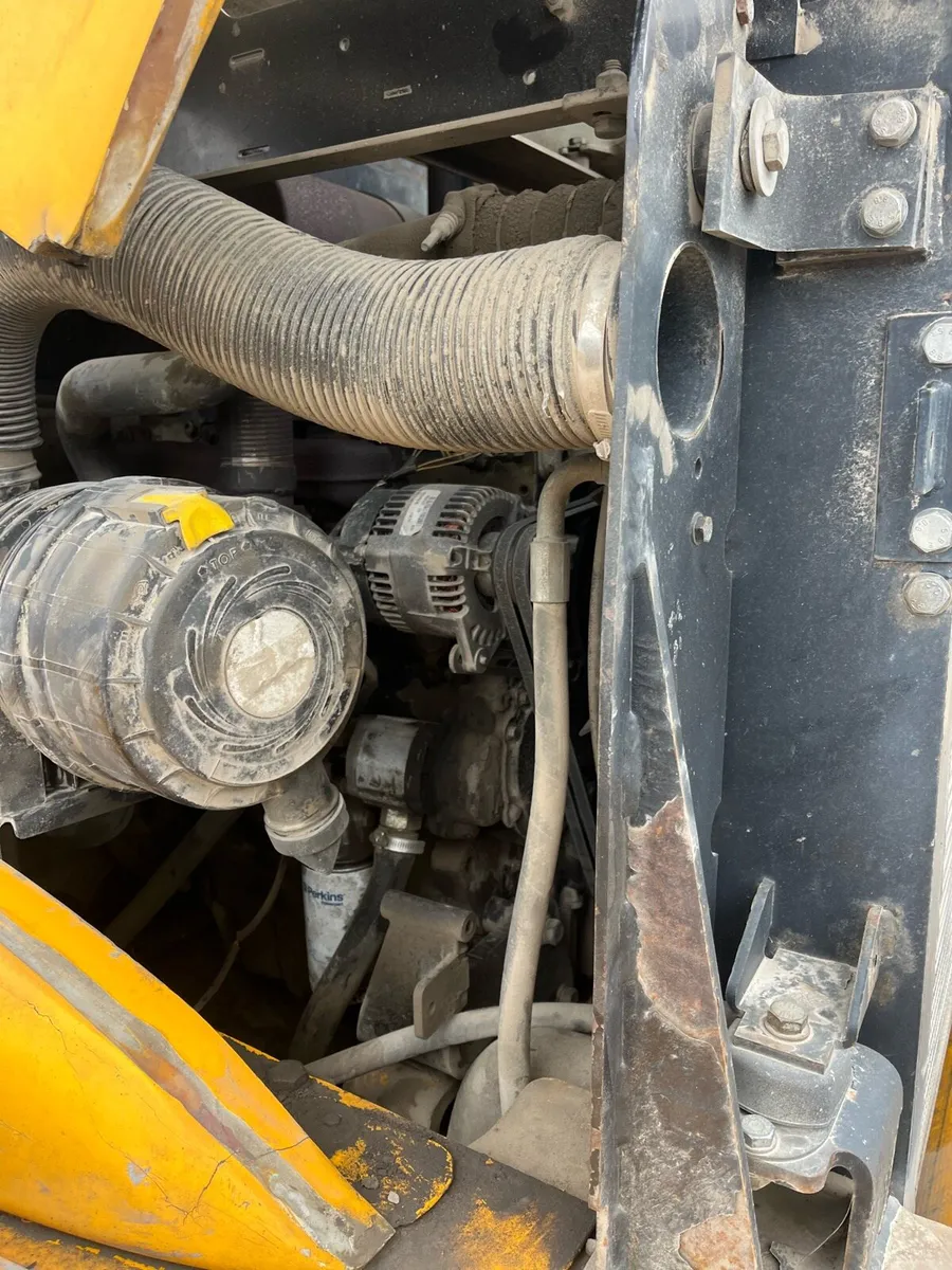 Telehandler JCB TM 300 - Centre Pivot - Image 4