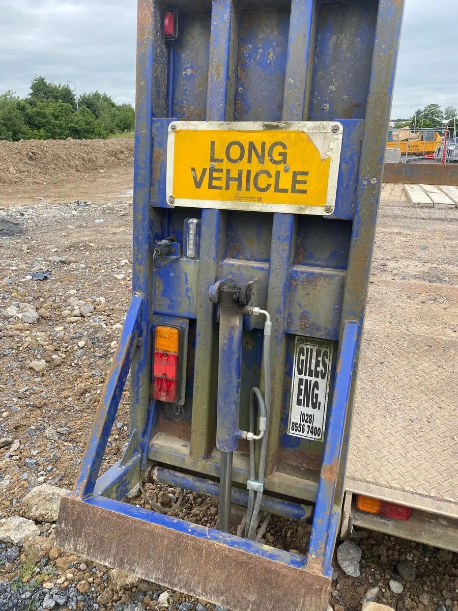 Low loader - Image 4