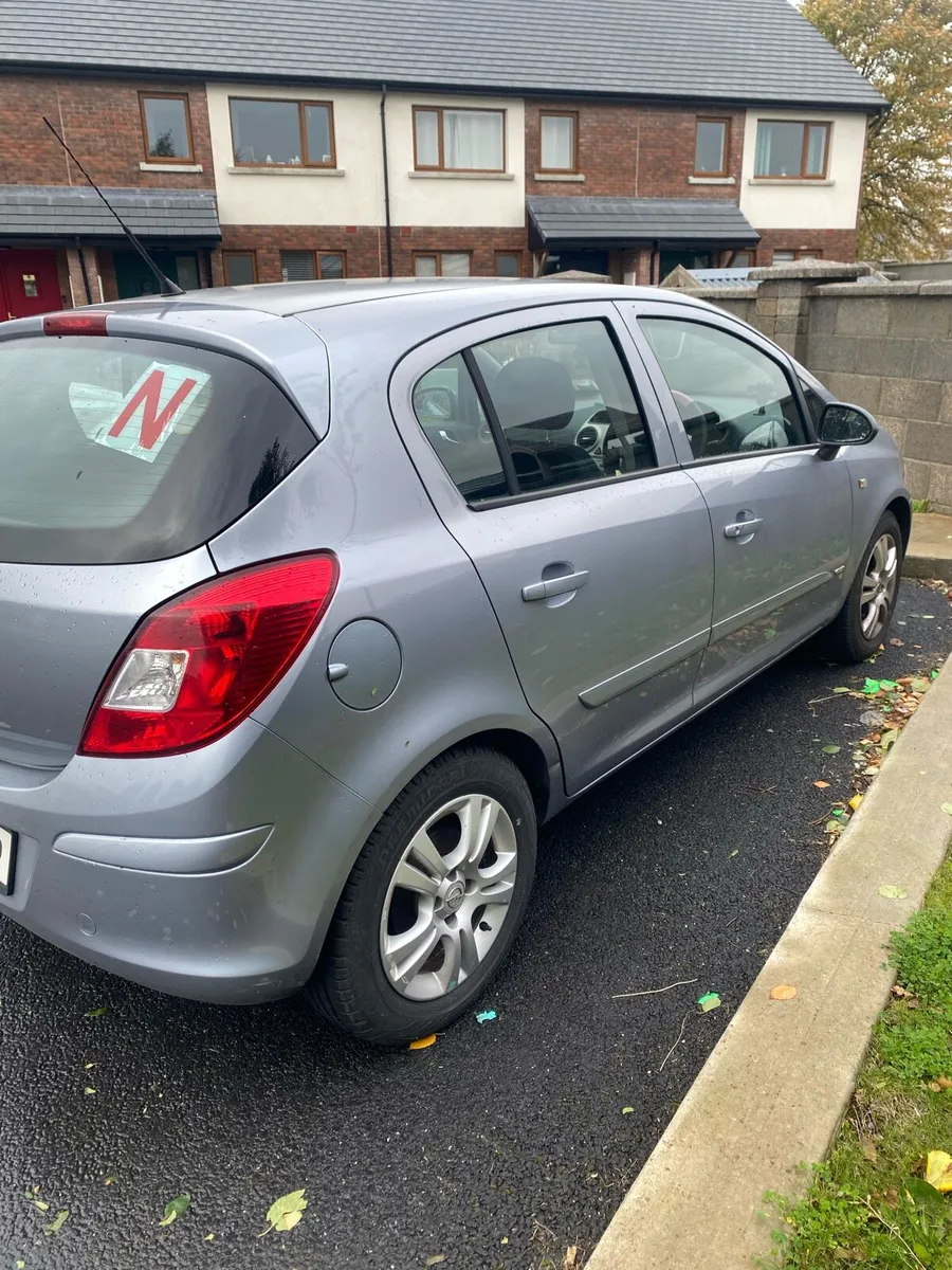 Automatic Opel Corsa 88,600km - Image 2