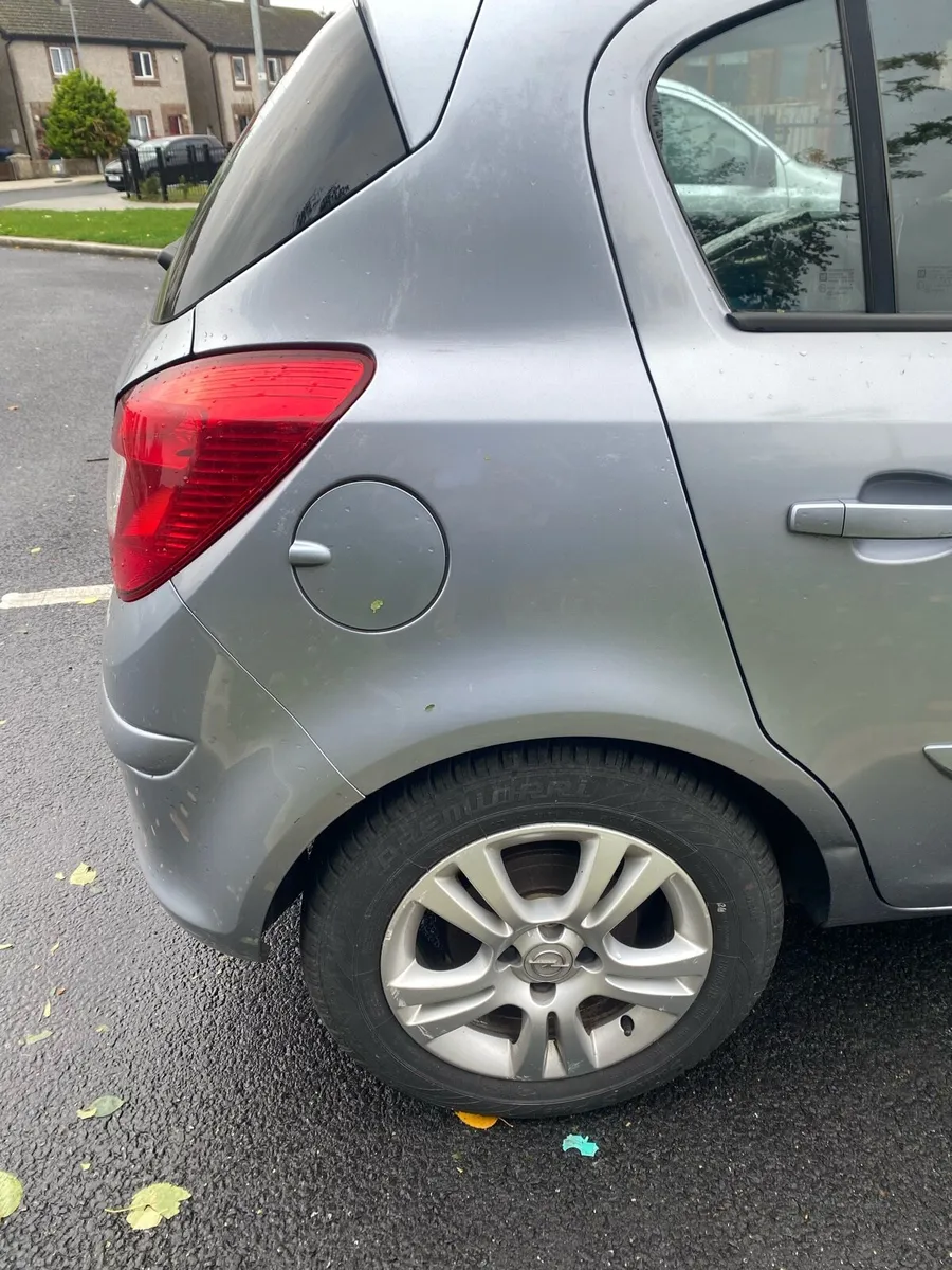 Automatic Opel Corsa 88,600km - Image 4
