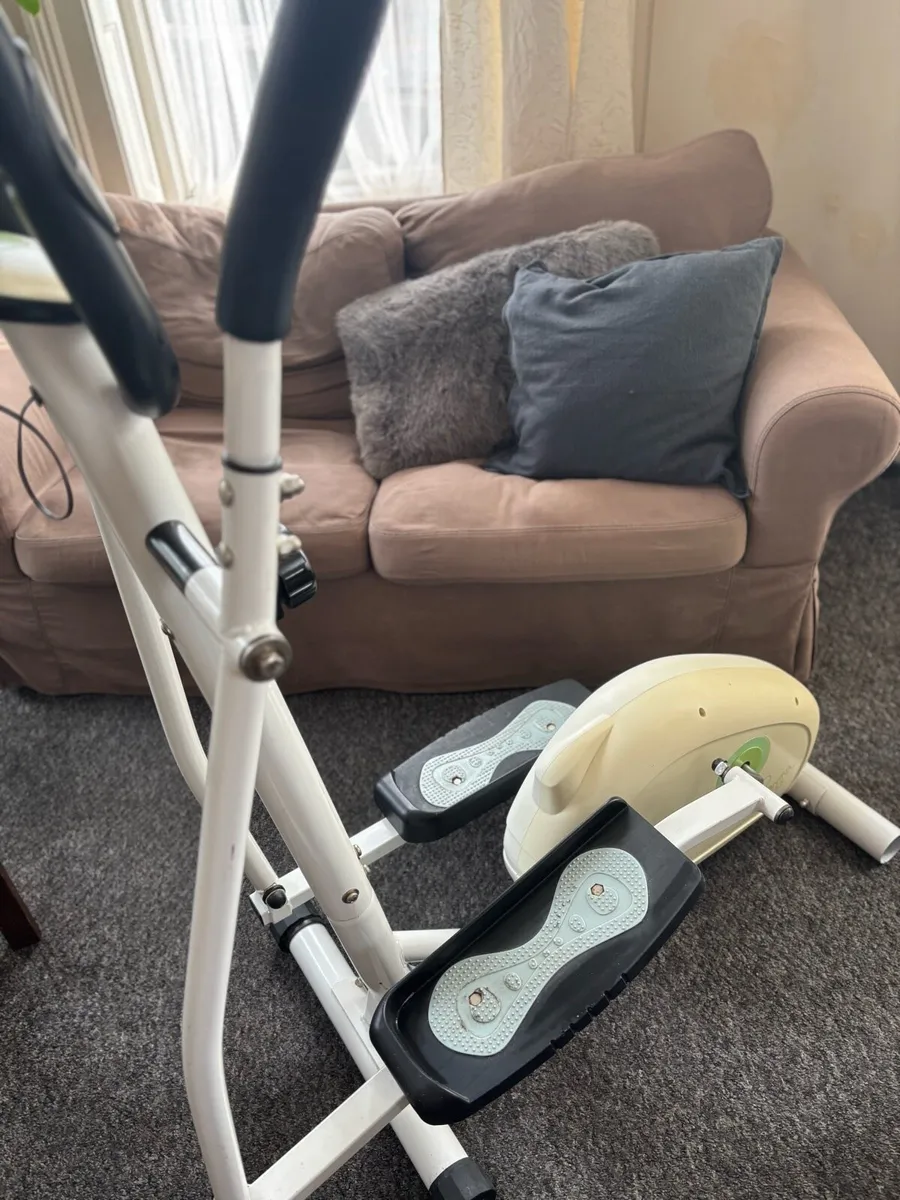 Cross trainer Karina good condition - Image 2