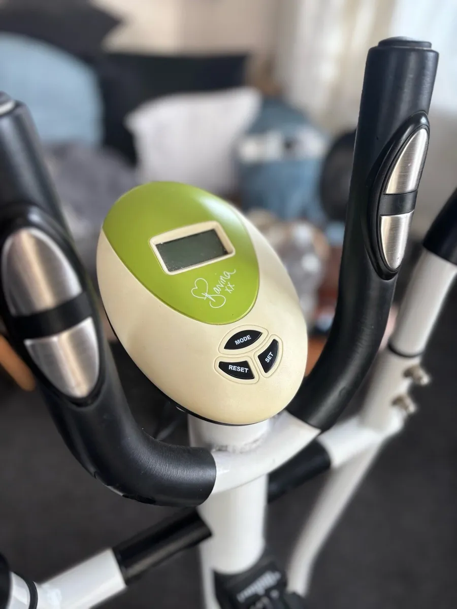 Cross trainer Karina good condition - Image 3