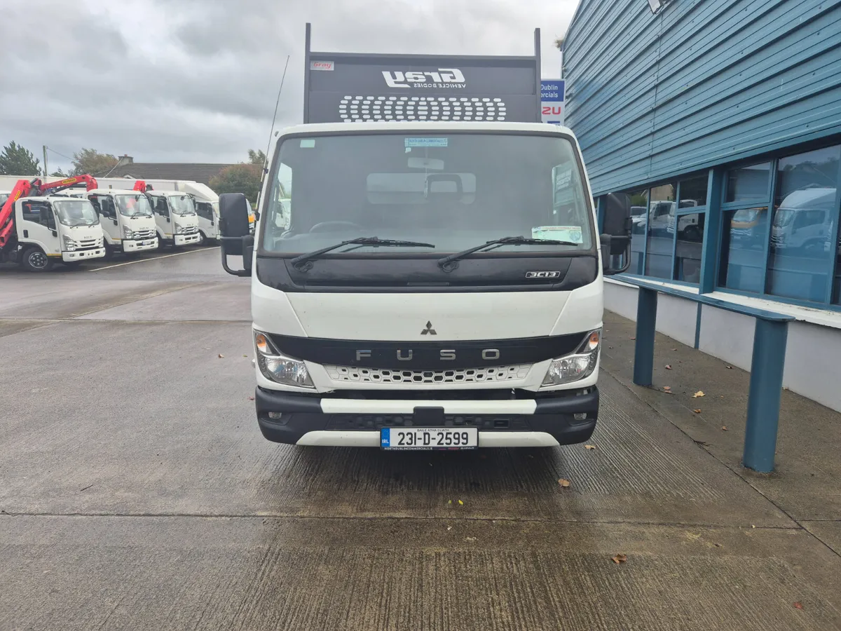 2023 MITSUBISHI FUSO 3.5TON TIPPER - Image 3