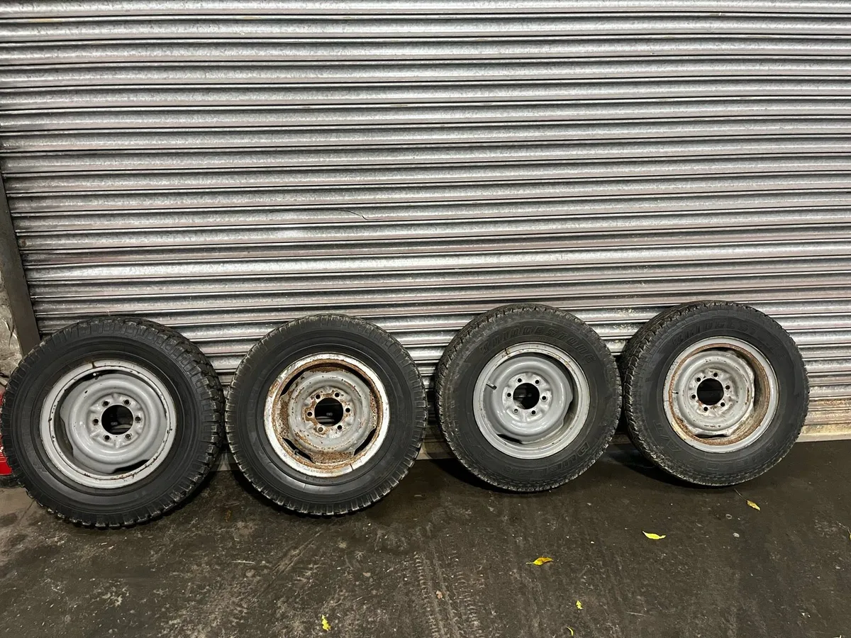 1992 Toyota hilux wheels - Image 1