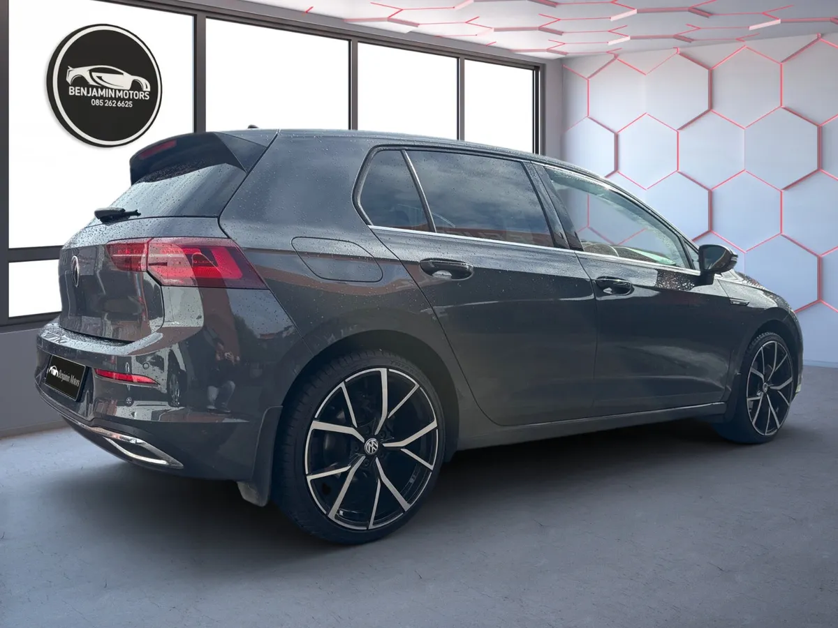 Volkswagen Golf Style 2.0 d Automatic Top Specs - Image 4