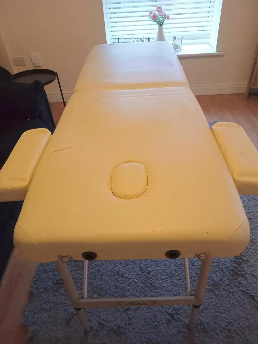 Therapy Bed – Excellent Condition (Second-Hand) - Image 1