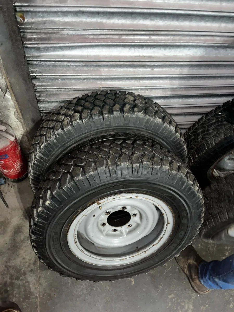 1992 Toyota hilux wheels - Image 2
