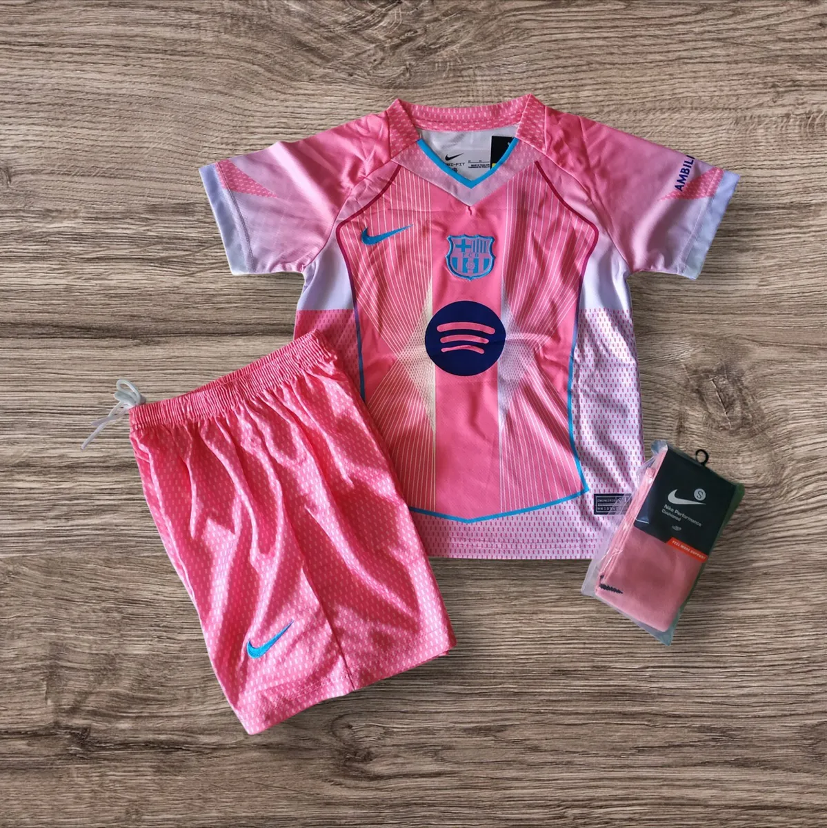 BARCELONA ( LAMINE YAMAL 10) KIDS KIT , 7/8 YRS - Image 2