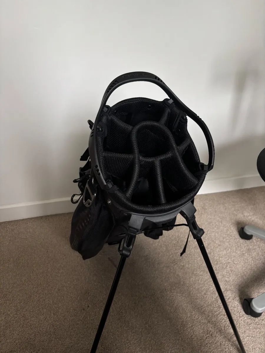 2025 Taylormade Stand Bag - Image 2