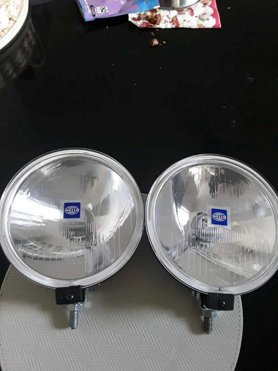 Spotlights - Image 3