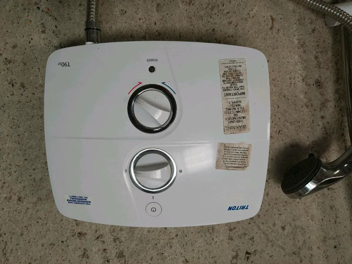 Electric shower - Image 1