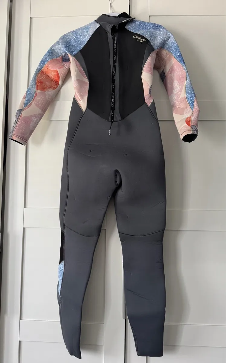 O’Neills women, 4/3mm back zip full wetsuit - Image 3