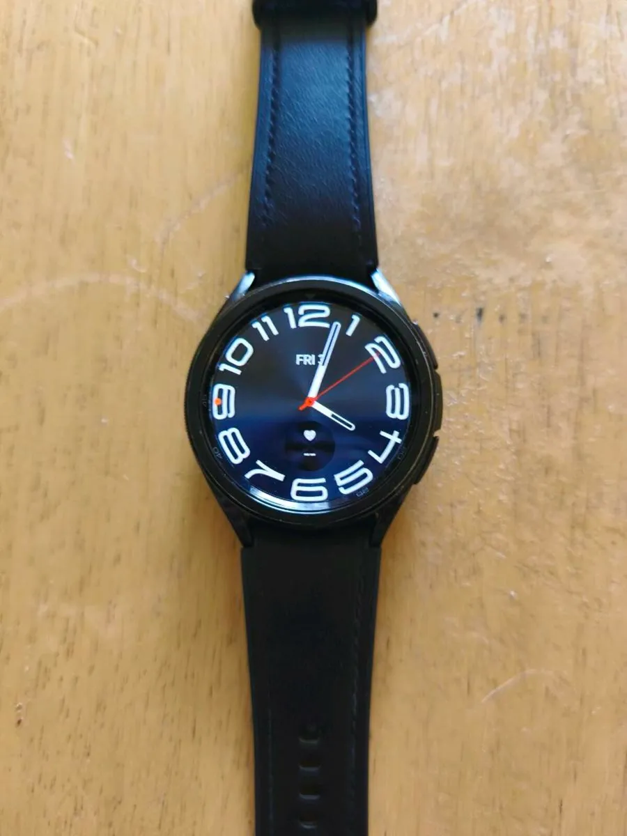Smart watch - Image 1