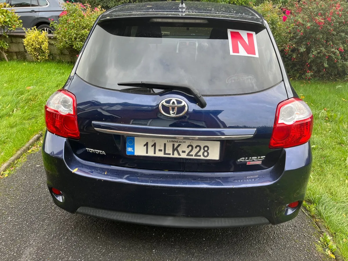 Toyota Auris 2011 - Image 3