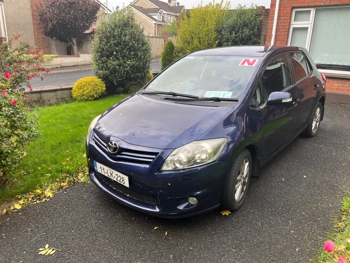 Toyota Auris 2011 - Image 1