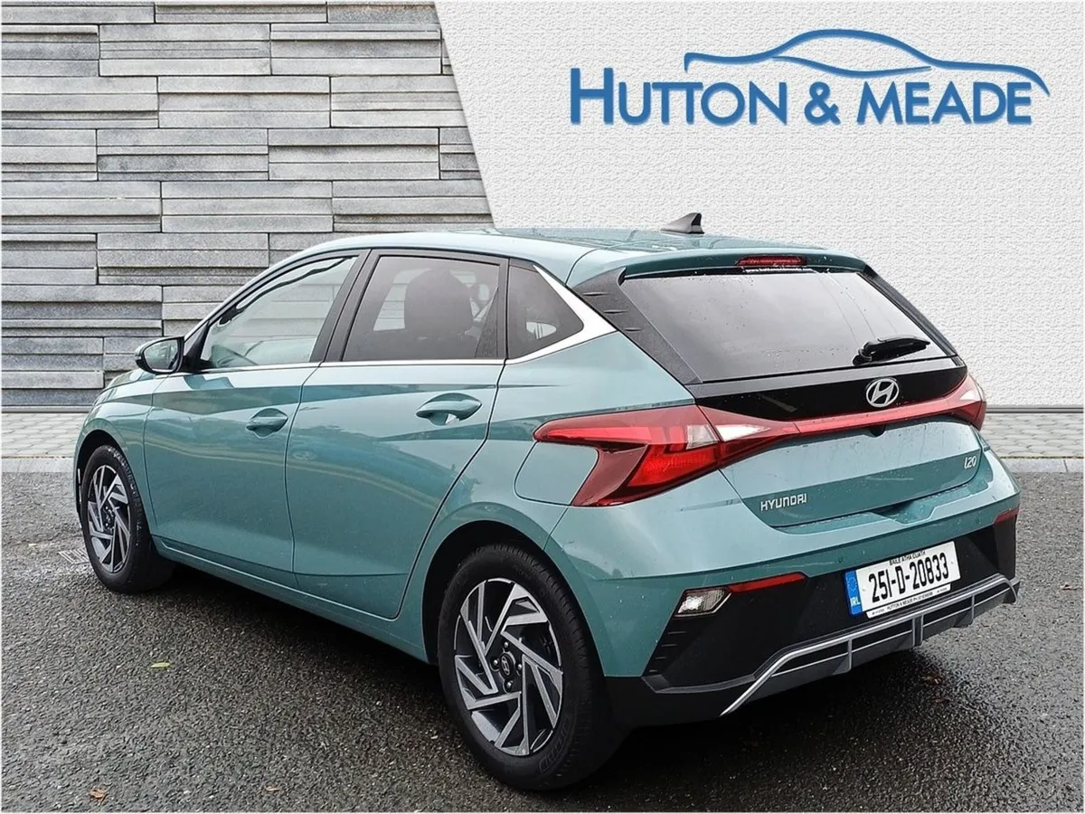 Hyundai i20 Delux Plus 1.2 Petrol 5dr - Image 3