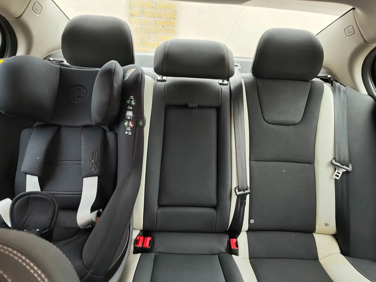 Volvo S60 2012 R-Design S/S 1.6d - Image 4
