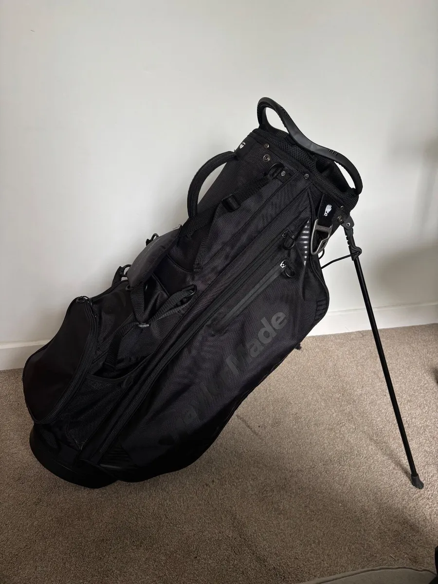 2025 Taylormade Stand Bag - Image 1