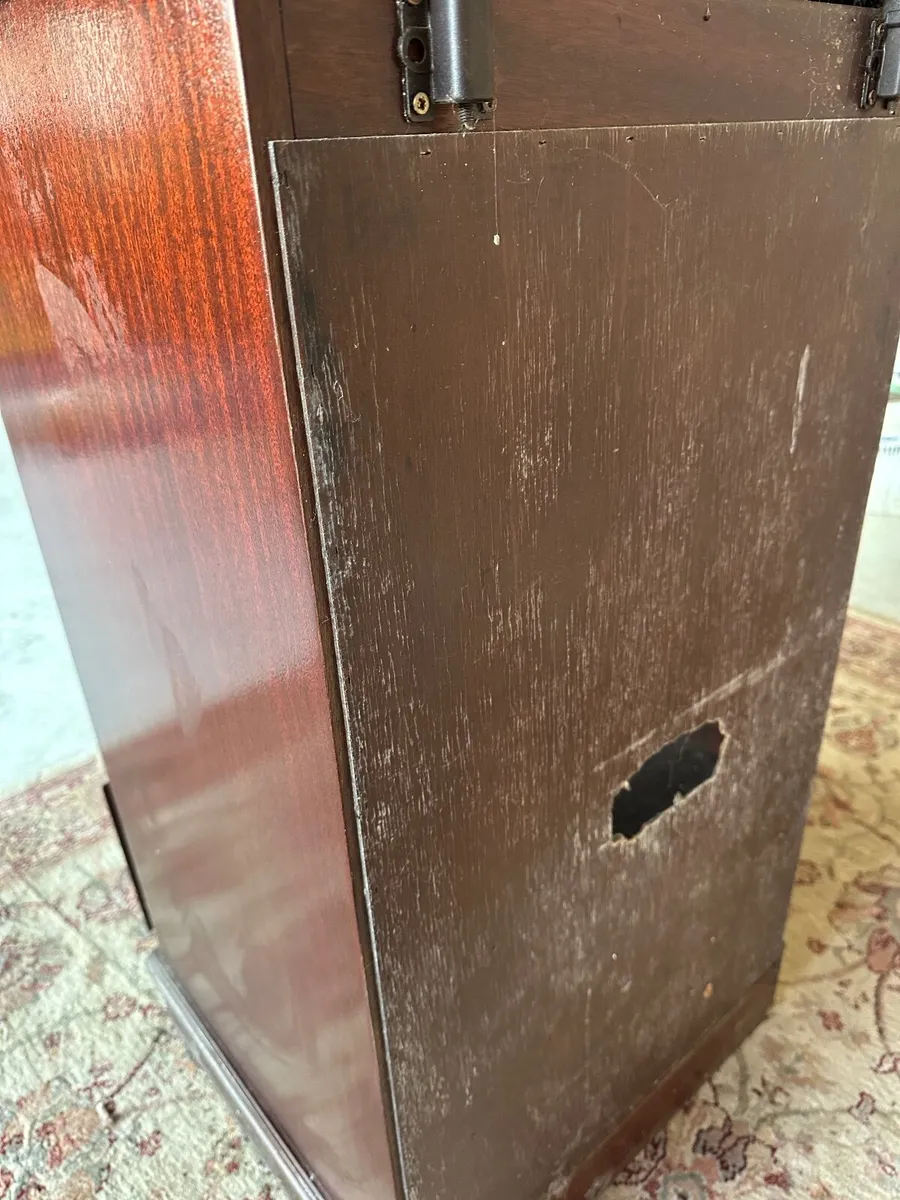 Cabinet - Image 2
