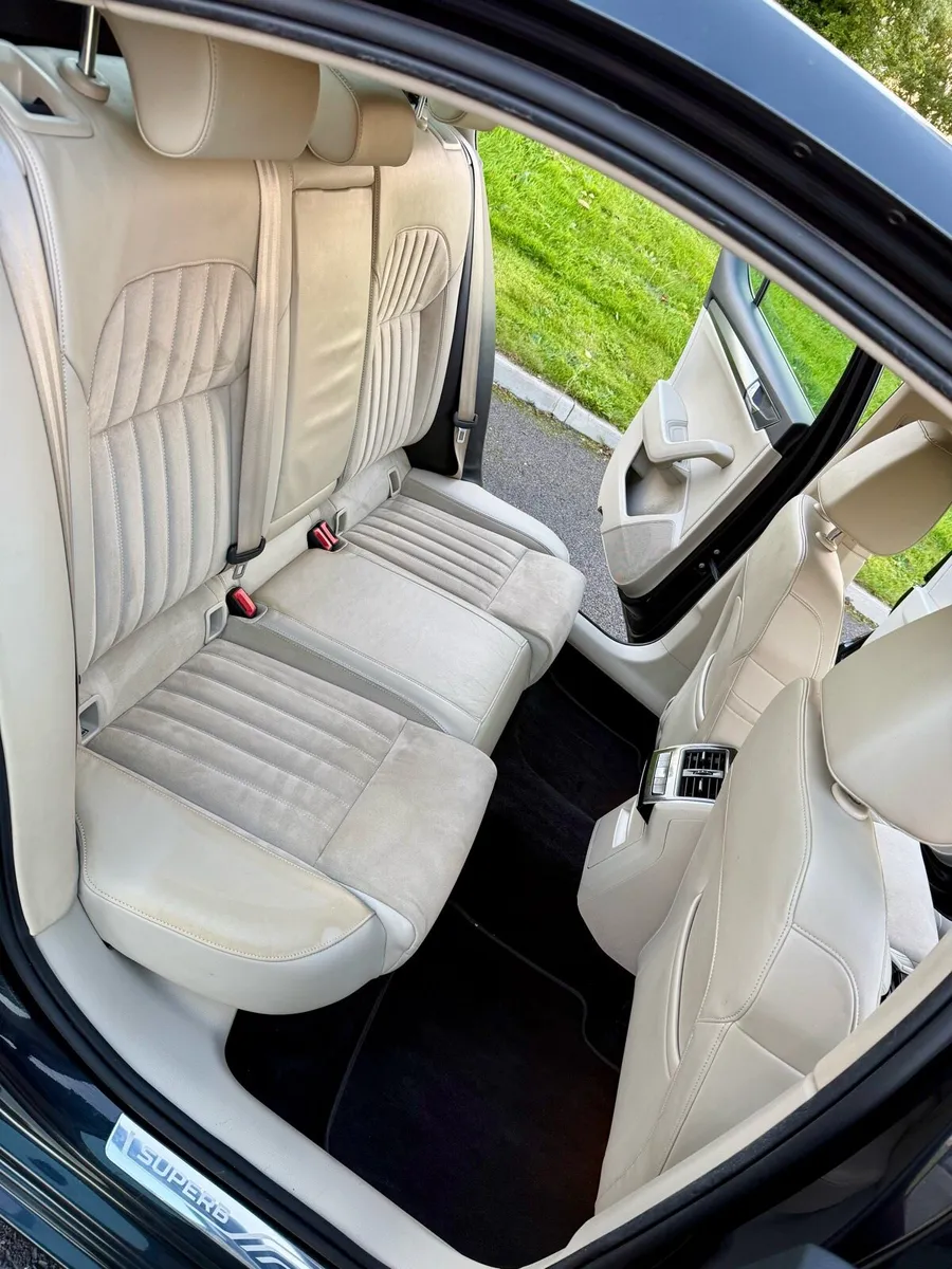Skoda Superb Automatic - Image 3