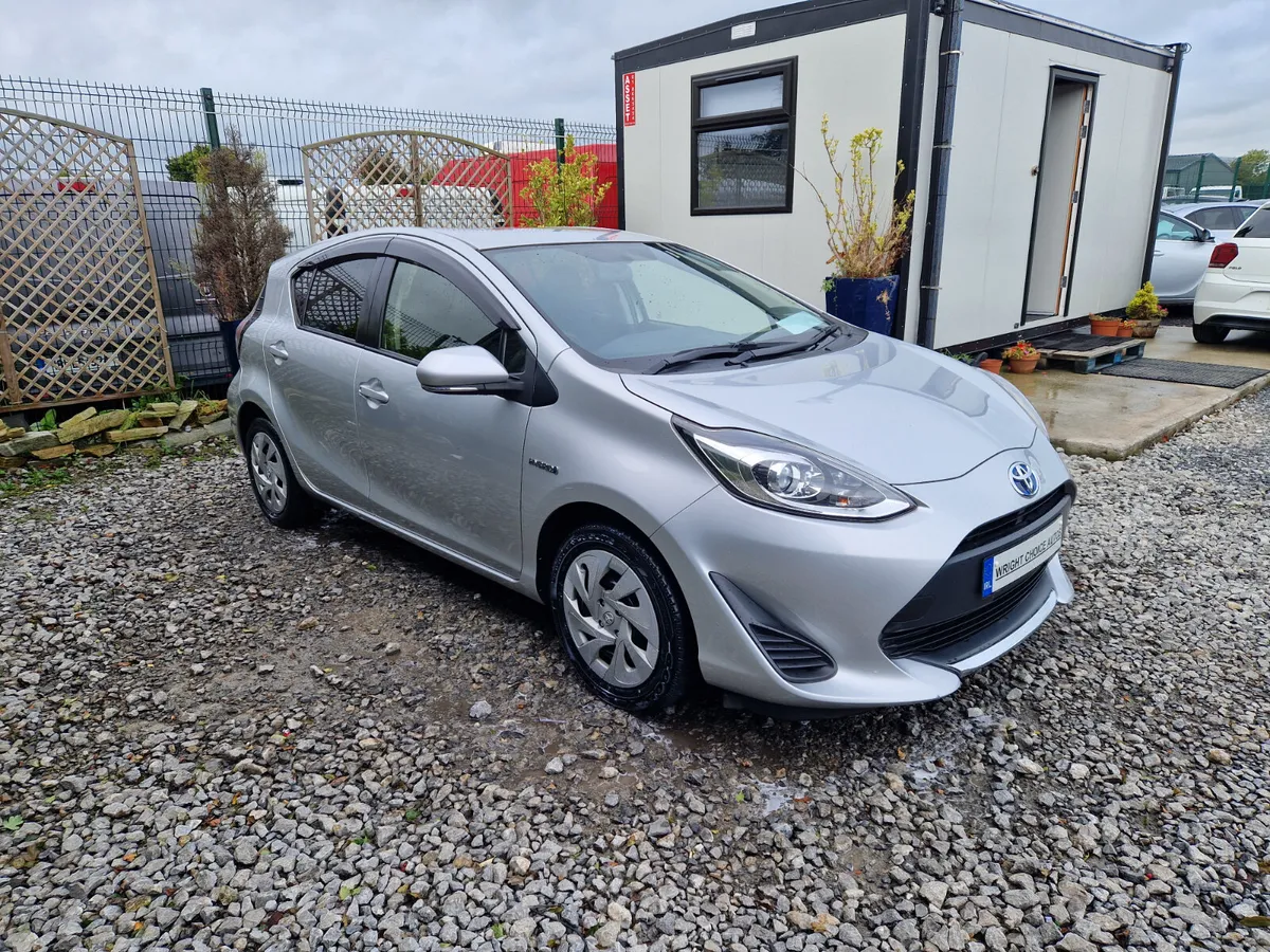 2020 (201) Toyota Aqua 1.5 Hybrid Nct 10/27 - Image 3