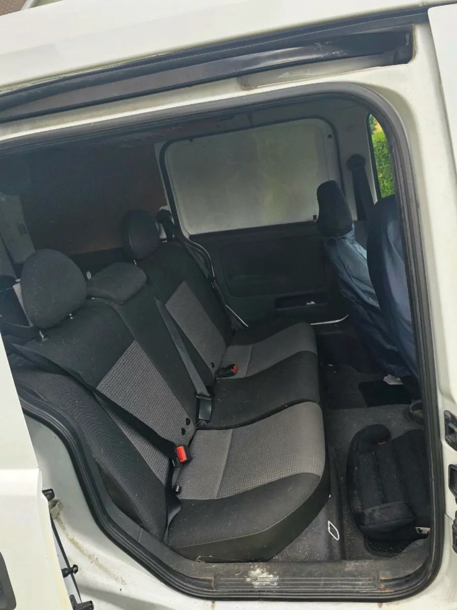 Crew Cab Van - Image 3