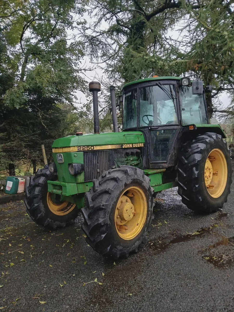 John deere 2250 - Image 1