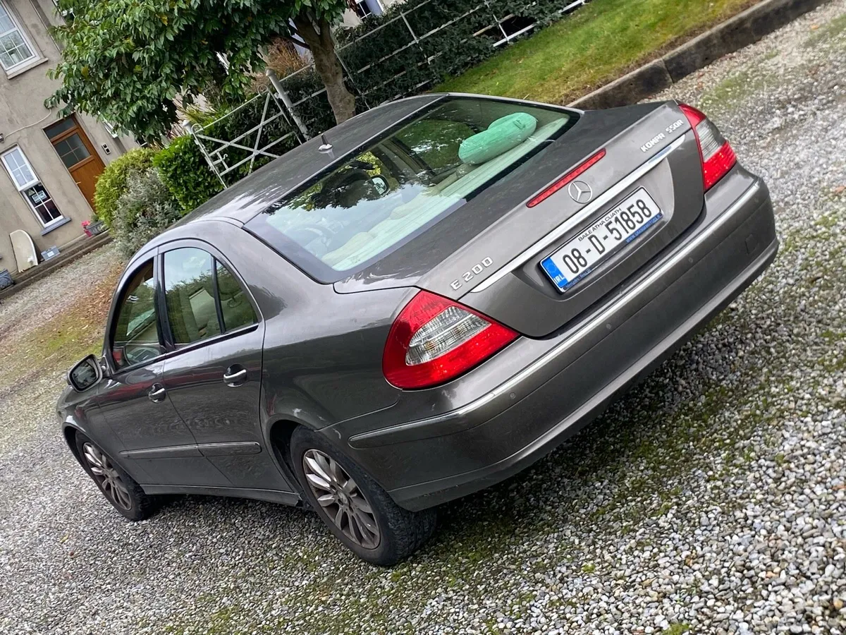 Mercedes E class 2008 - Image 3