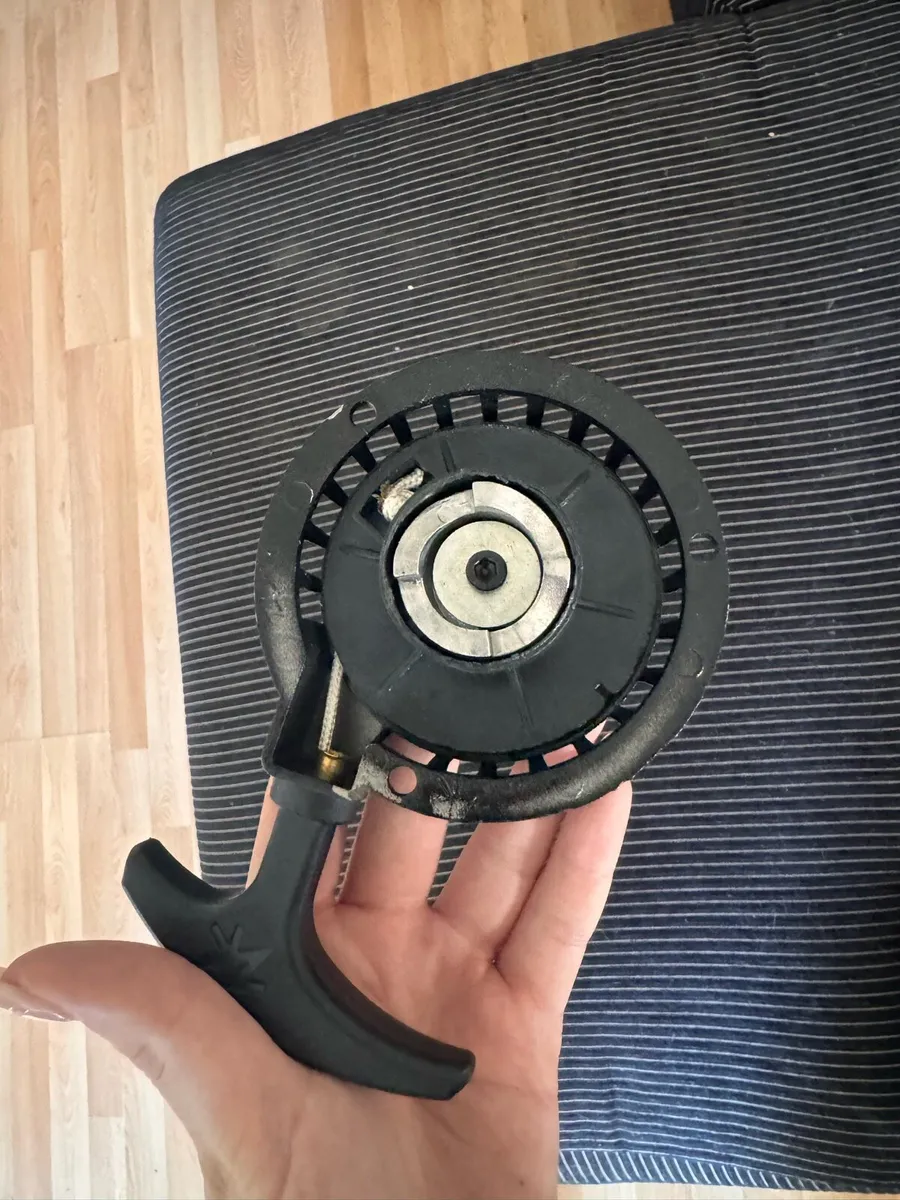 Pocket motorbike starter - Image 2