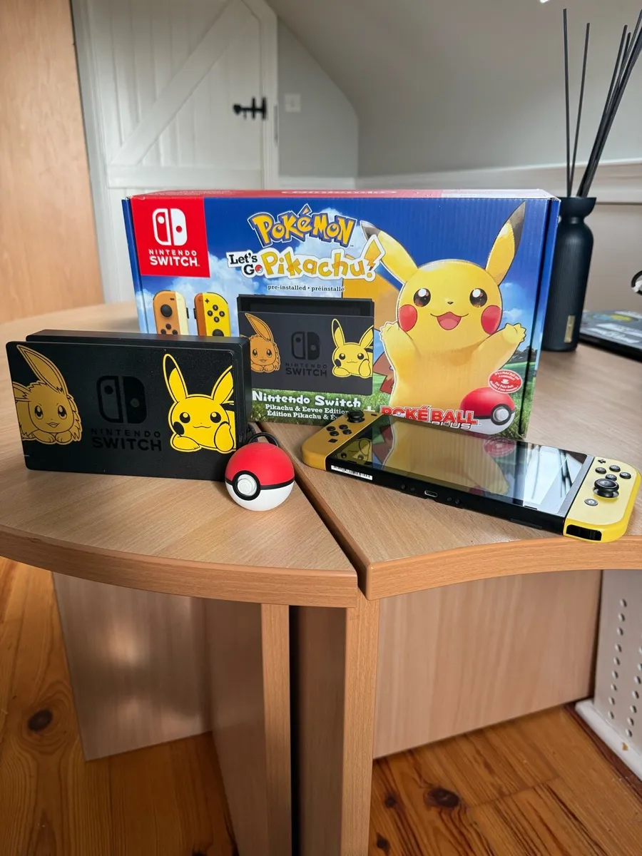 Nintendo Switch Let’s Go Pikachu Limited Edition - Image 1