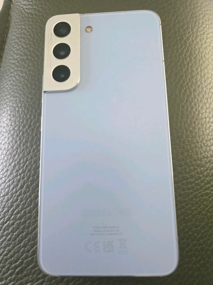 Samsung S22 - Image 4