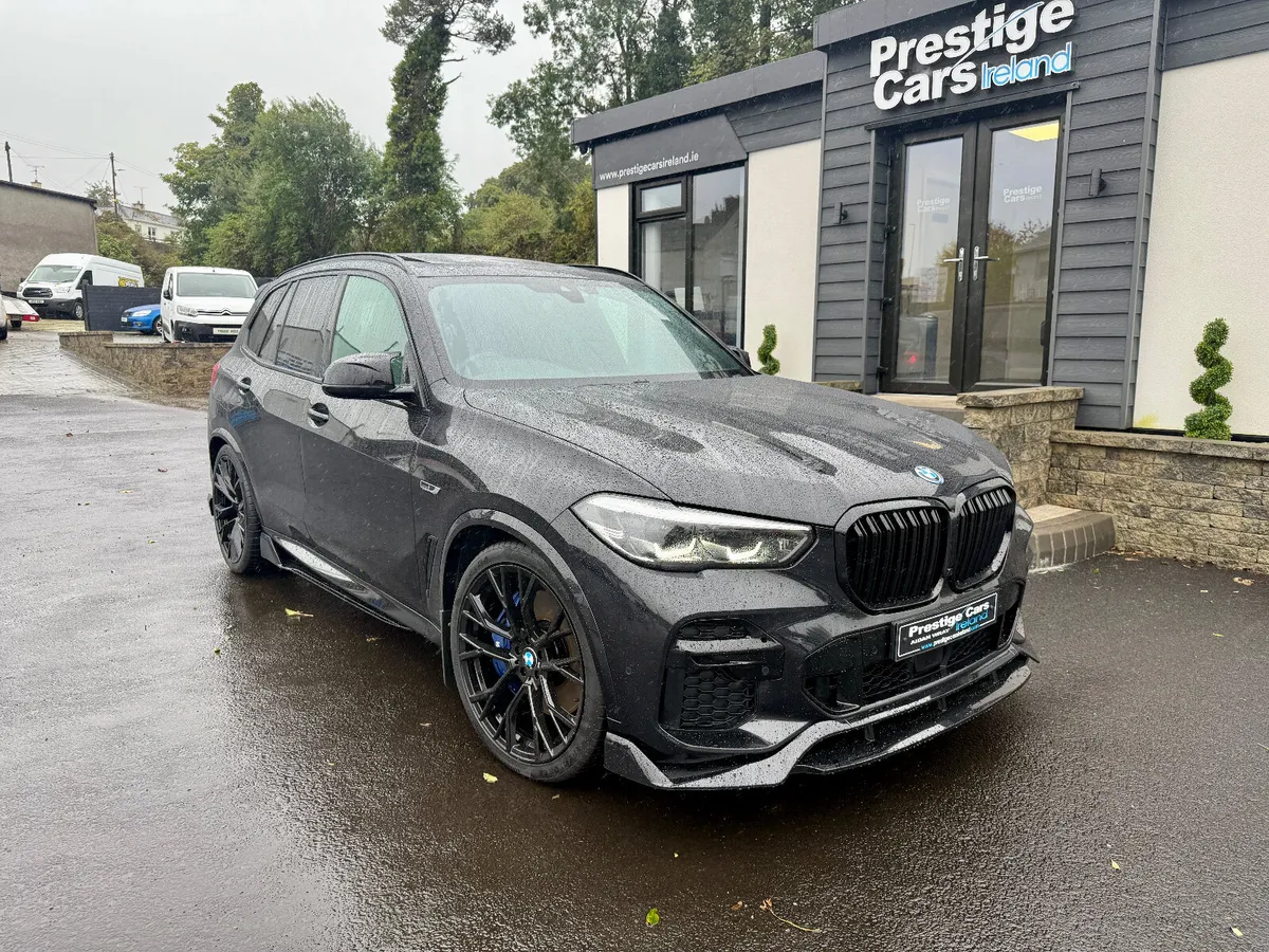 221 BMW X5 45E M SPORT,PAN ROOF,BODY KIT,JET BLACK - Image 4
