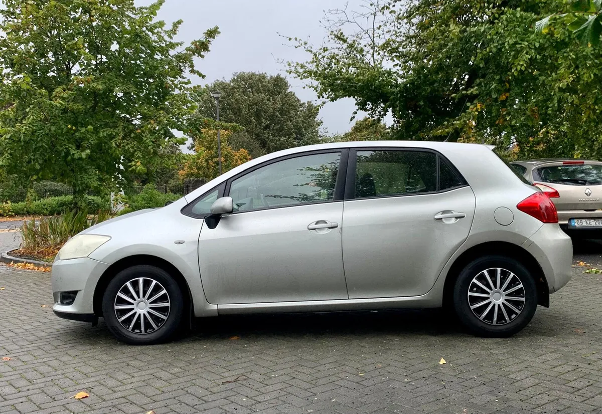 Toyota Auris 2007 Automatic 1.6 Petrol nct 8/26 - Image 4