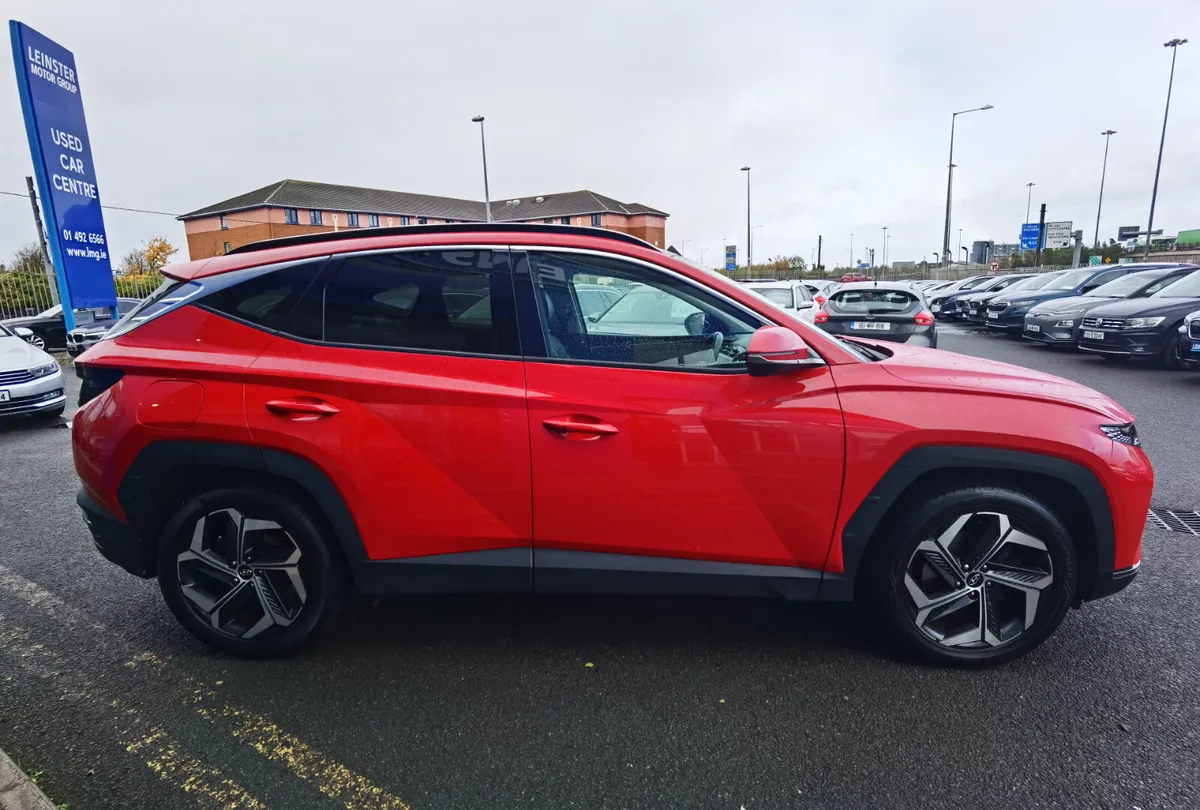 HYUNDAI TUCSON 1.6 ULTIMATE **SUNROOF** AUTO PHEV - Image 4