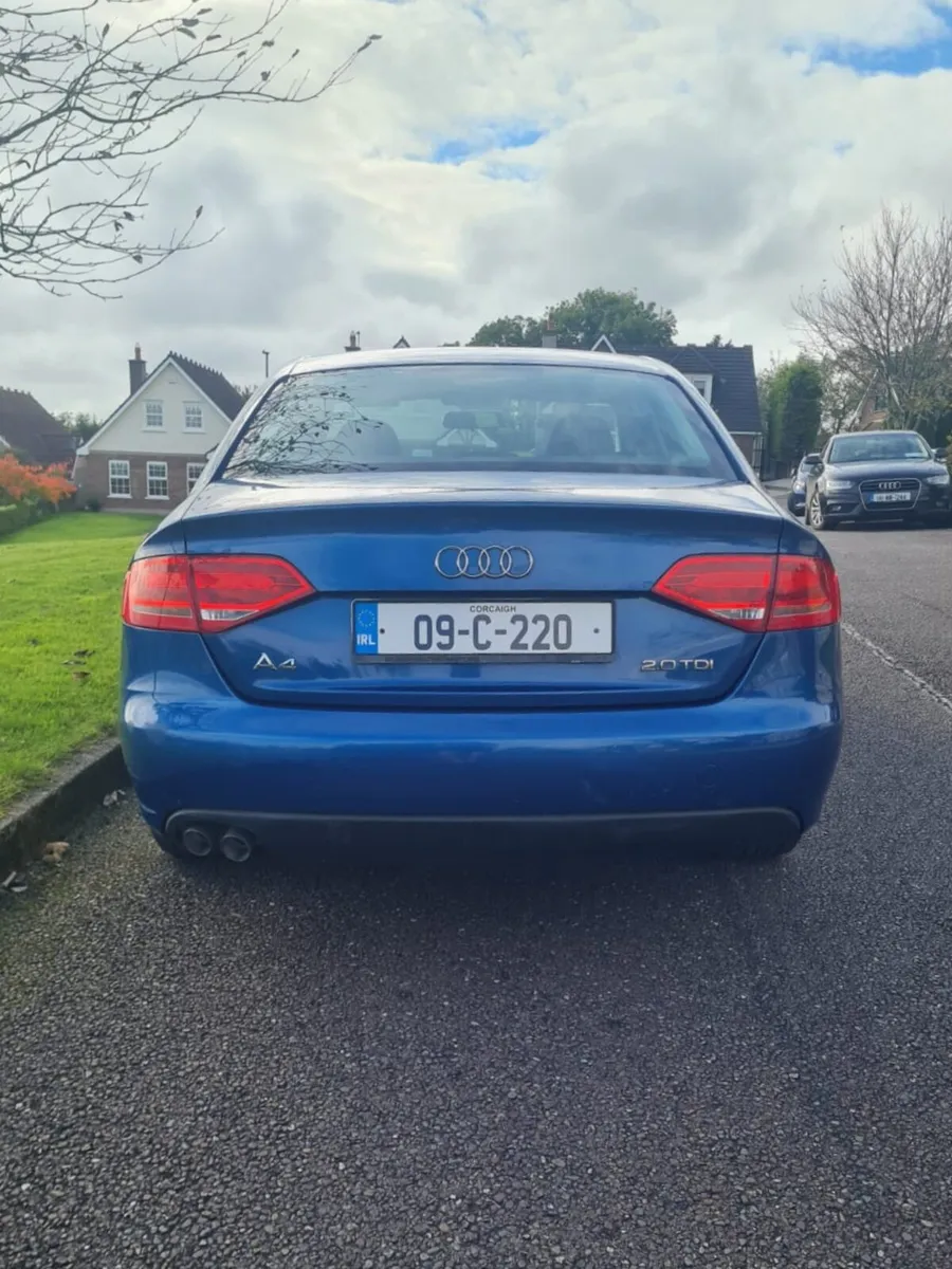 2009 Audi A4 2.0 TDI 143 BHP - Image 4