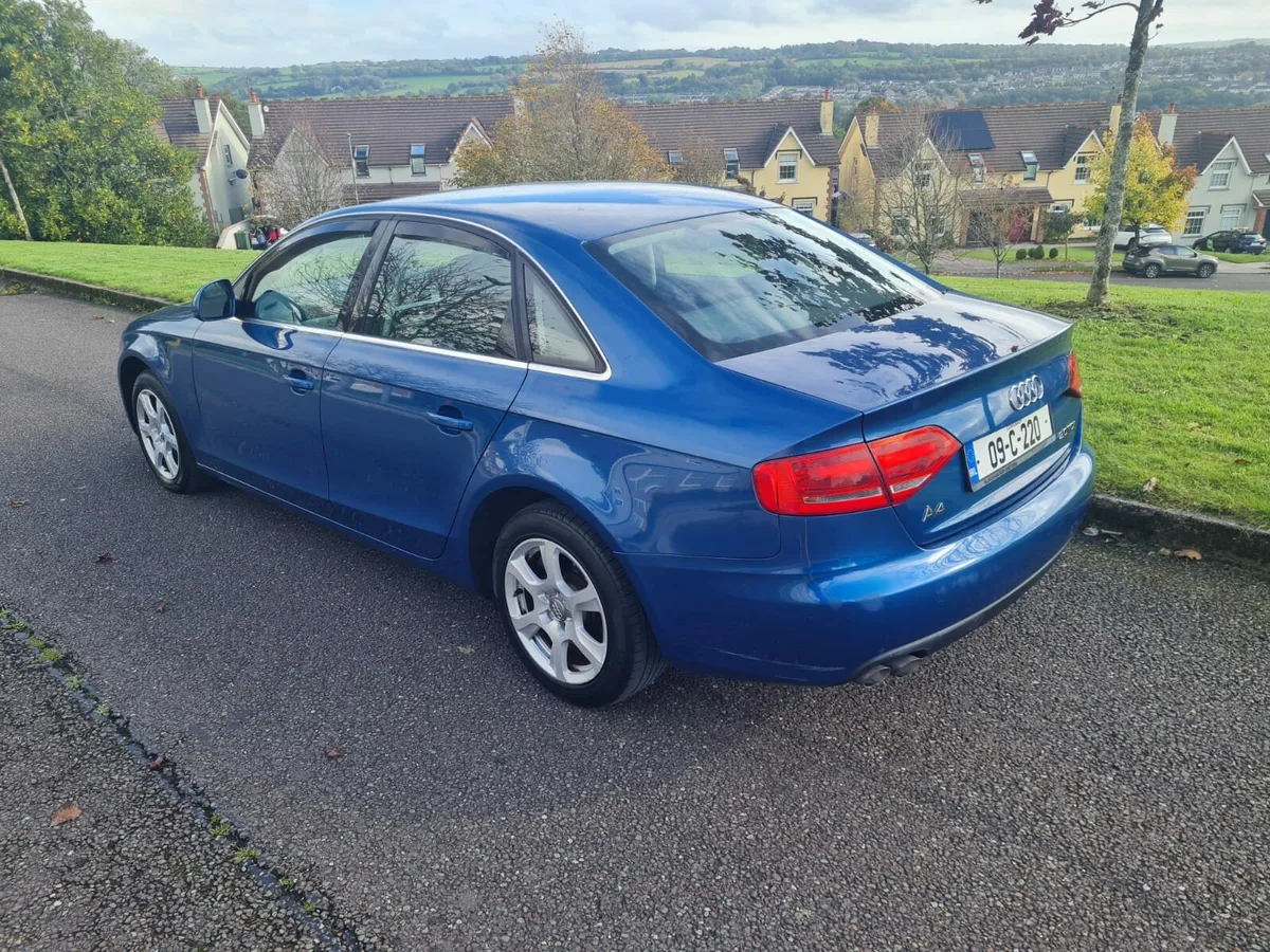 2009 Audi A4 2.0 TDI 143 BHP - Image 3
