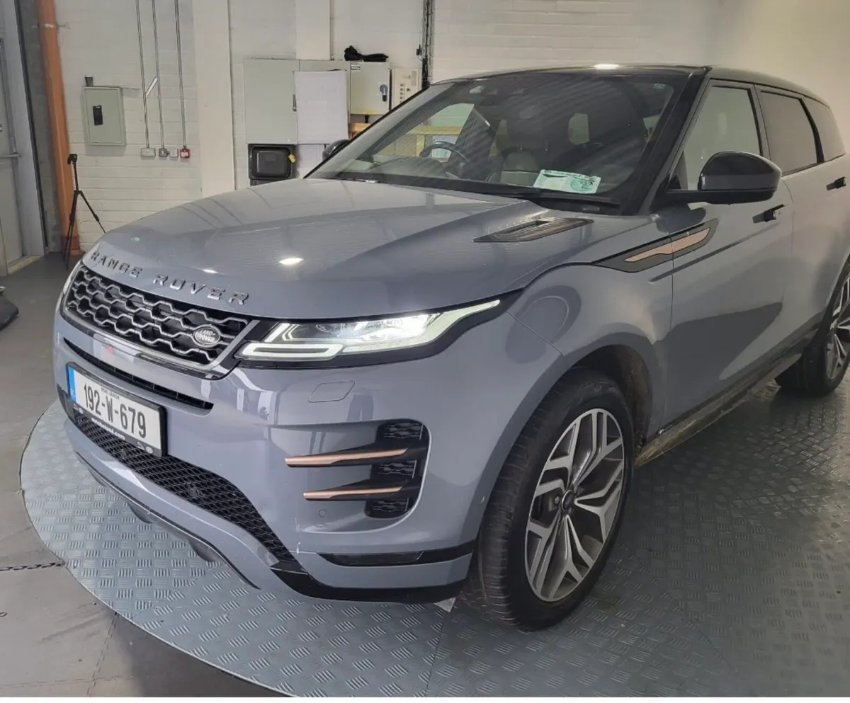 Land Rover Evoke 1st Edition (Limited Edition) - Image 2