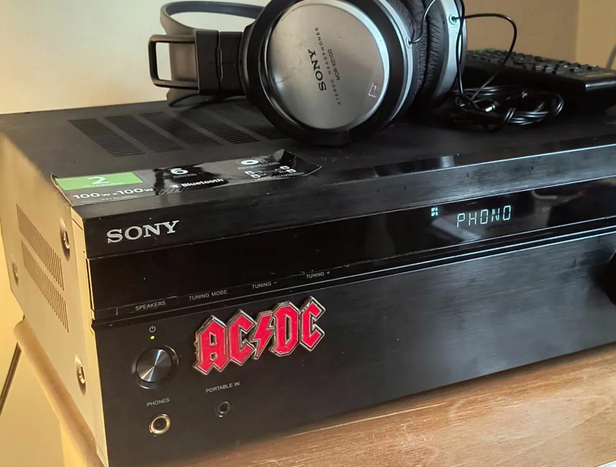 Sony Amplifier Headphones  Stereo  Receiver Hi Res - Image 1